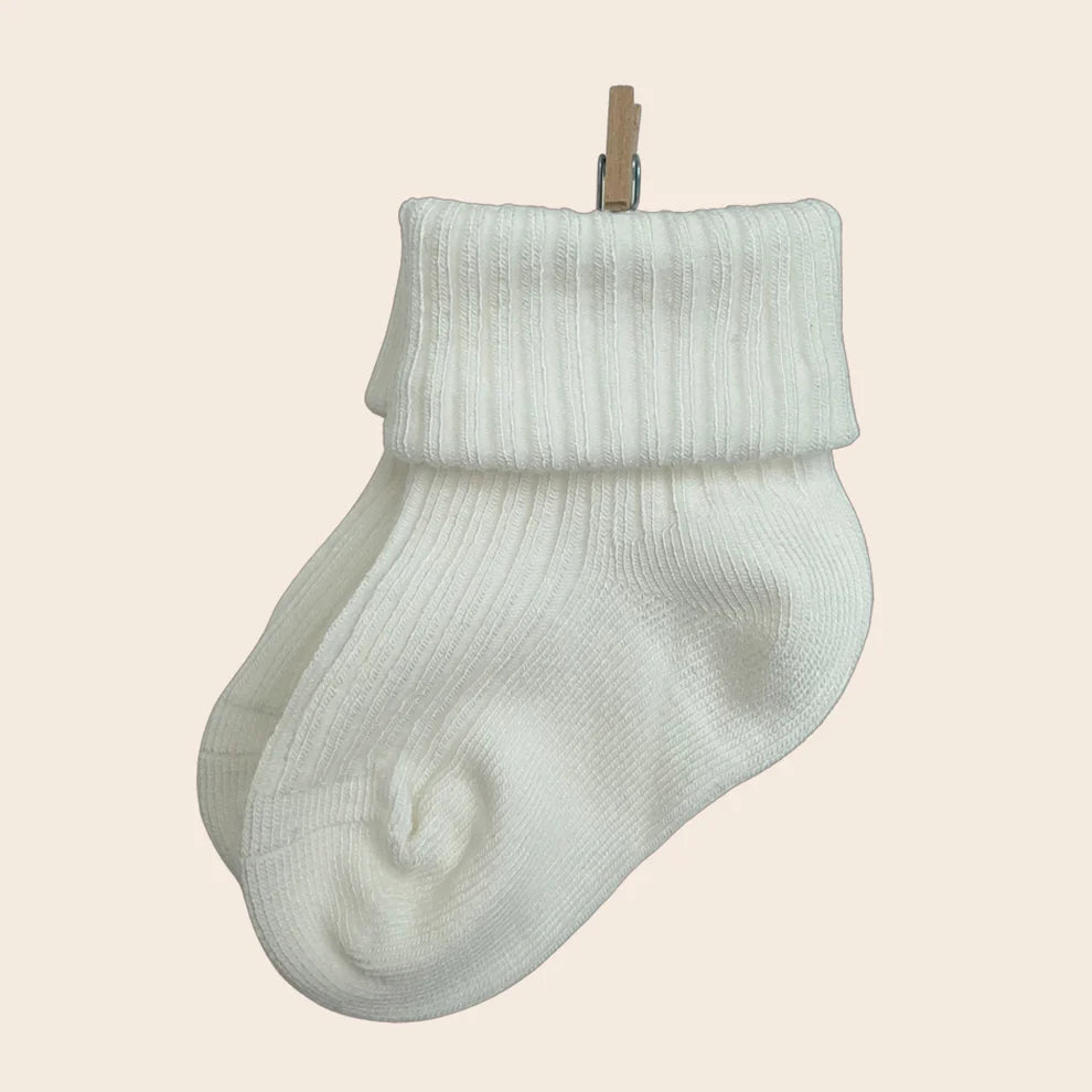 Moo - Crisp White Cotton Newborn Baby Socks