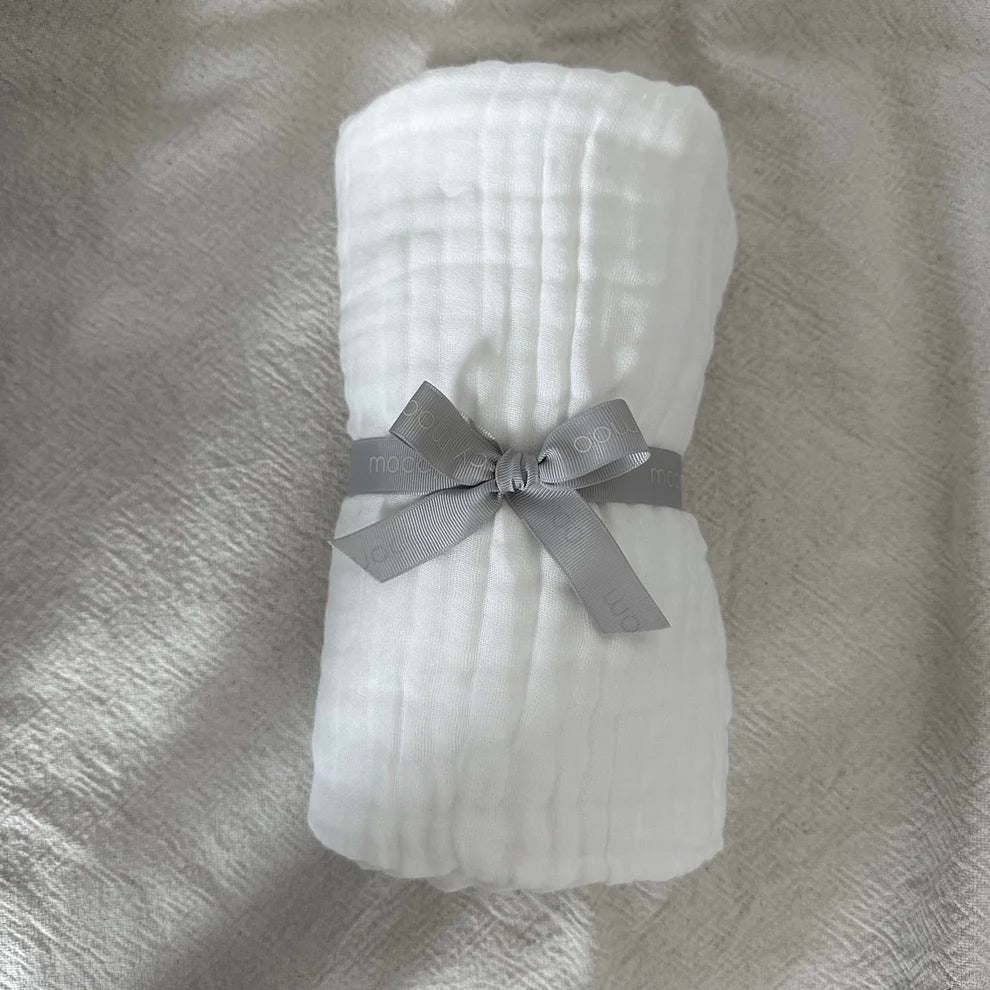 Moo - Crisp White Cuddly Organic Cotton Baby Swaddle